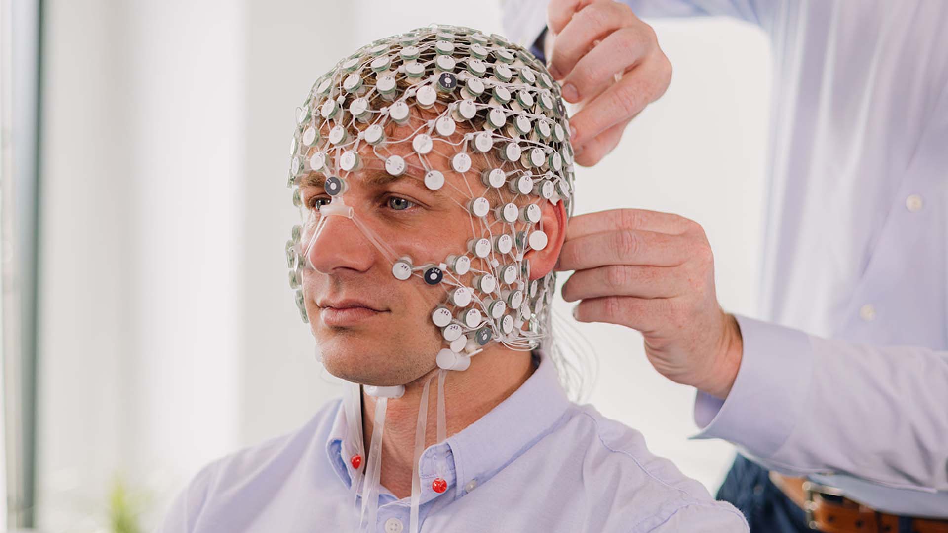 Colocação de uma rede EEG de alta densidade